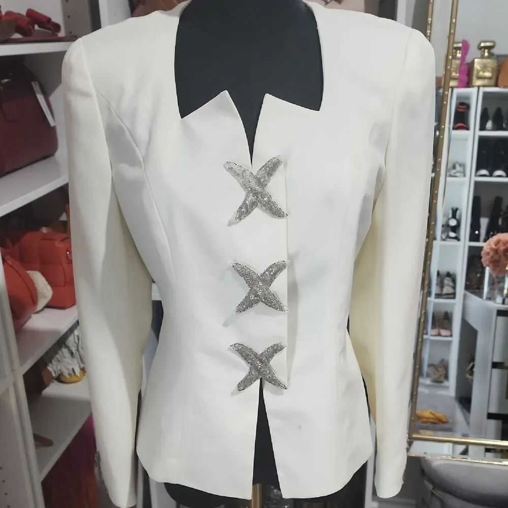 Vintage Nahdree Women's White Blazer with Silver Accents